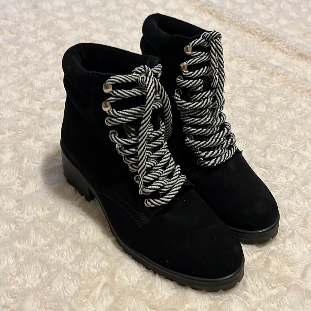 Steve Madden boots